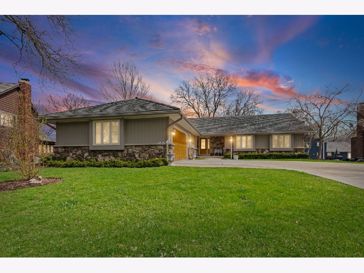  For Sale Libertyville Illinois, 720 Mullady Parkway