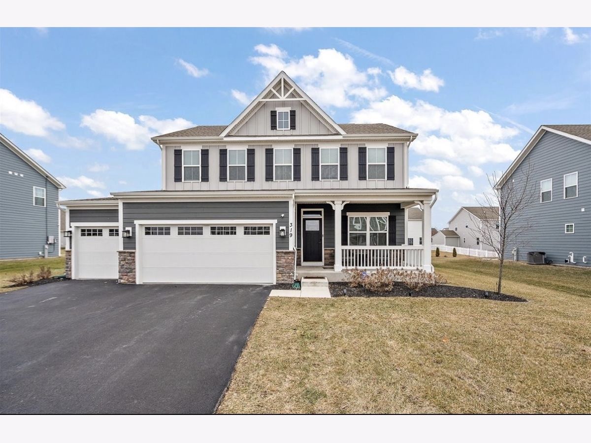  For Sale Sugar Grove Illinois, 319 Atkinson Drive