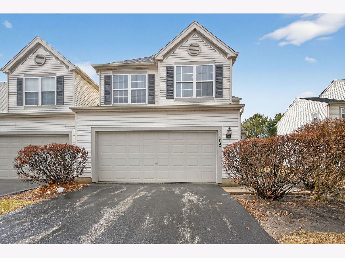  For Sale Minooka Illinois, 1105 Clover Drive