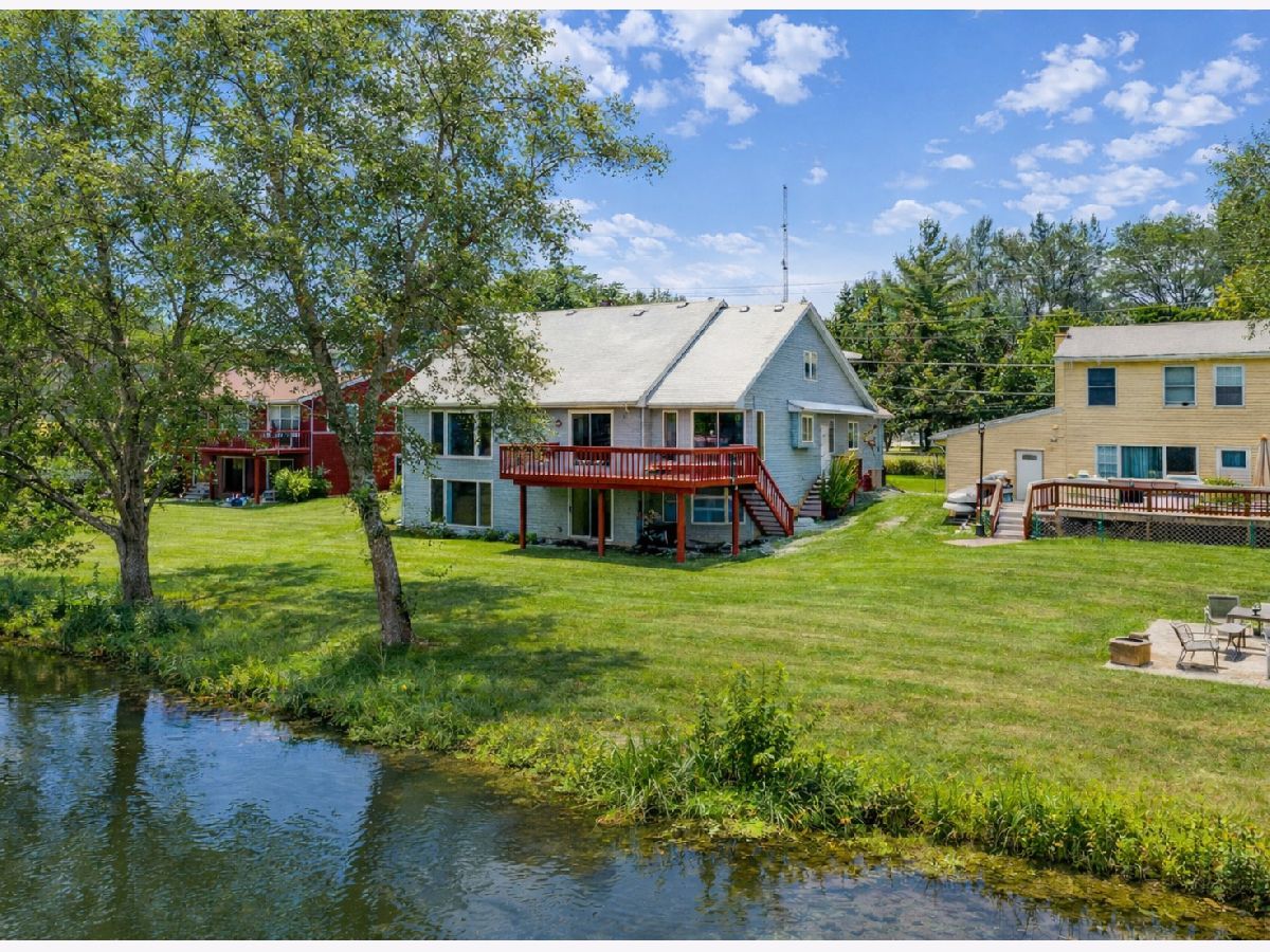  For Sale Lake In The Hills Illinois, 187 Hilltop Drive