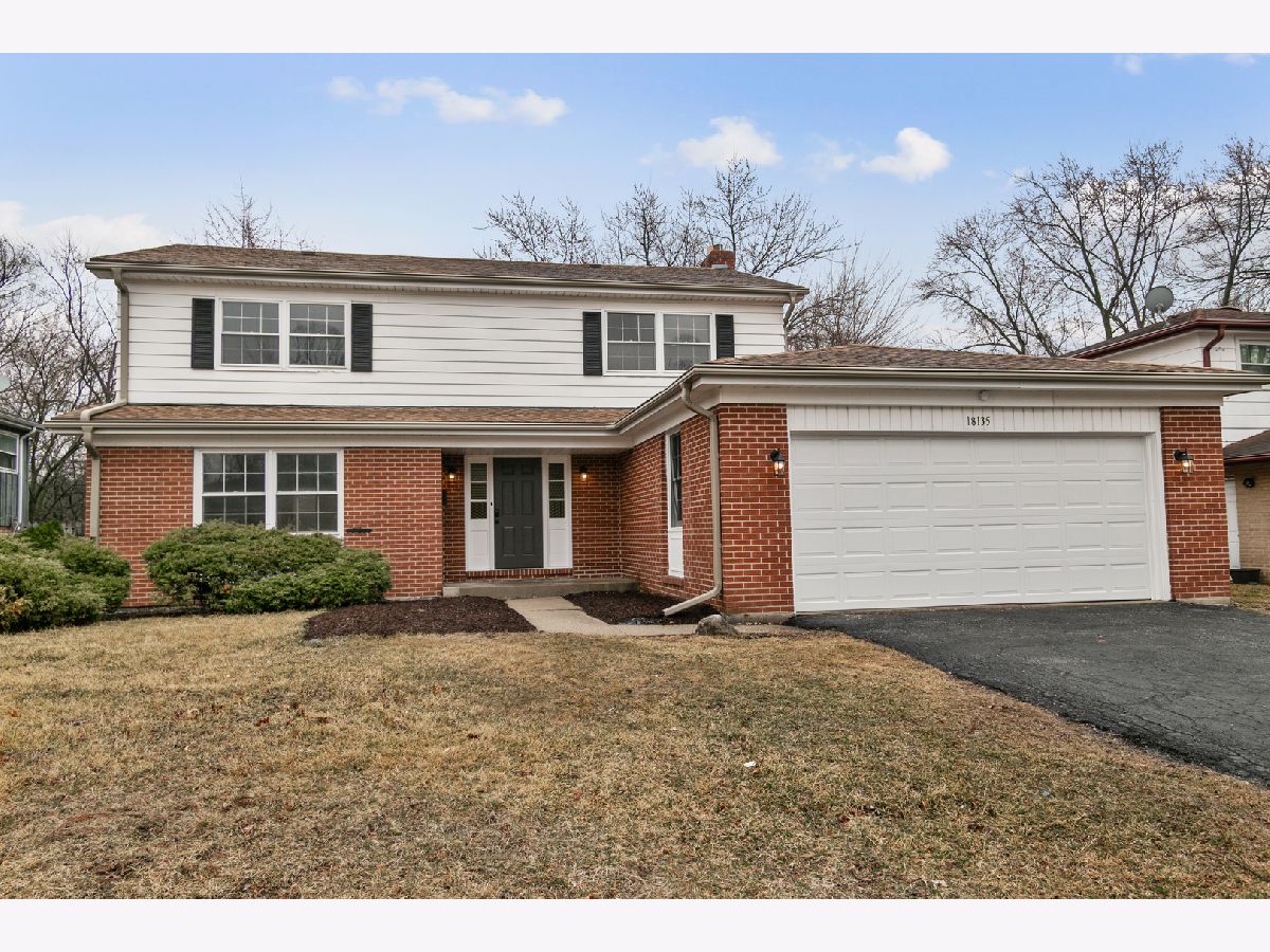  For Sale Homewood Illinois, 18135 Cherrywood Lane