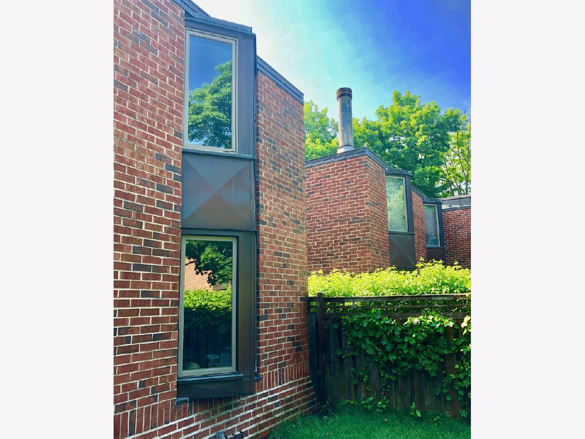  Rented Chicago Illinois, 2014 Larrabee