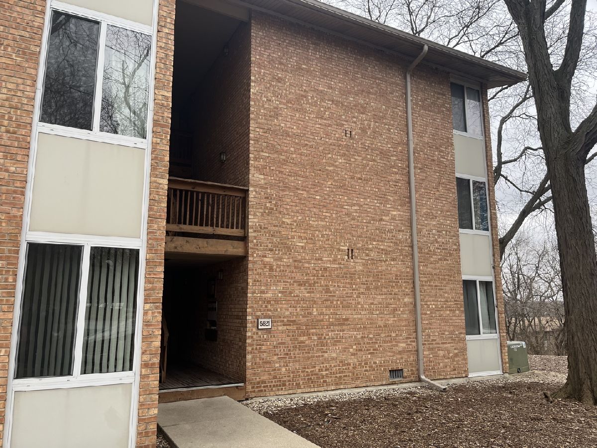  For Rent Lisle Illinois, 5821 Oakwood