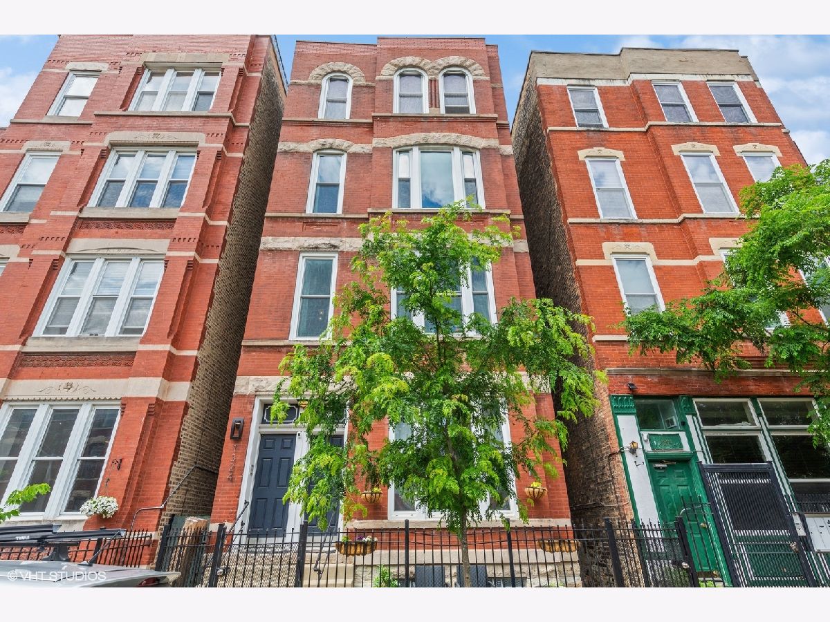  For Sale Chicago Illinois, 1324 Huron Street