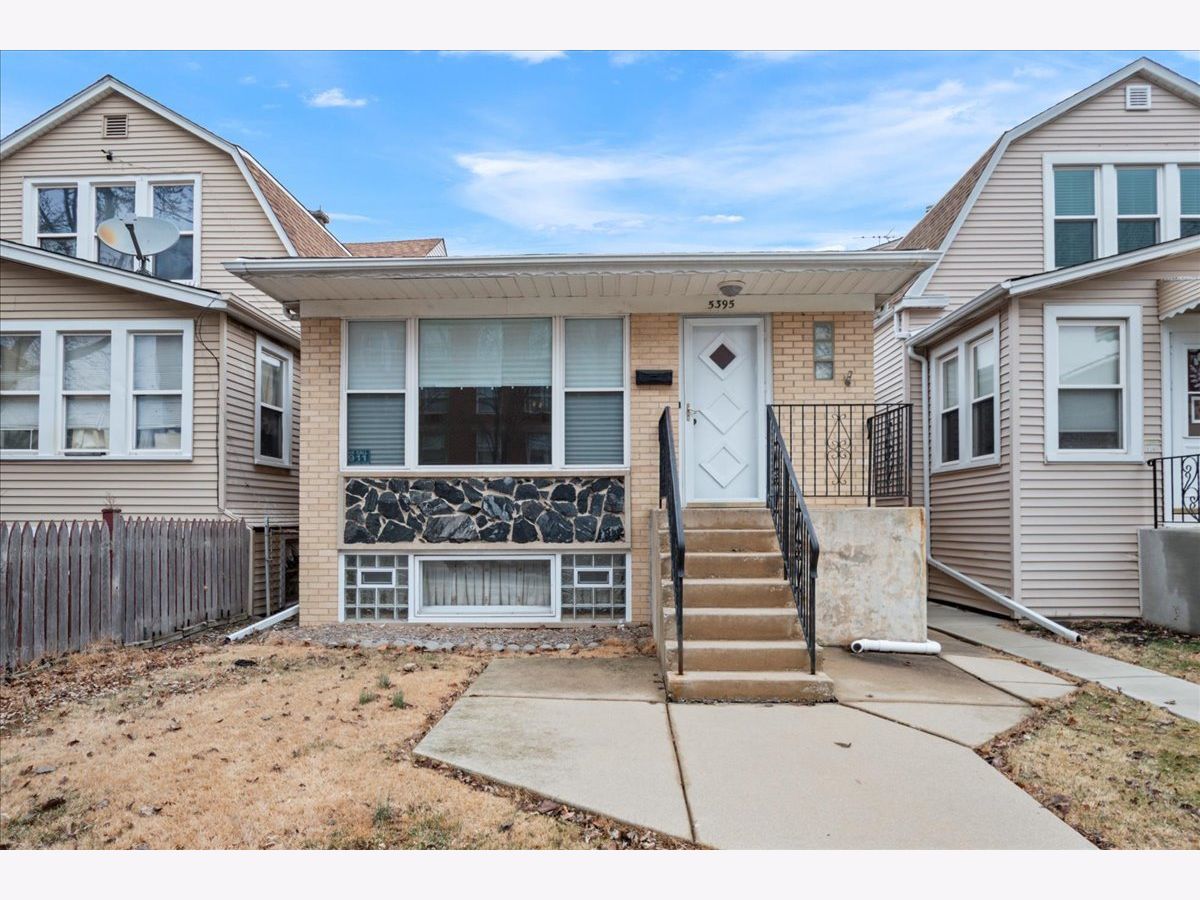  For Sale Chicago Illinois, 5395 Northwest Highway