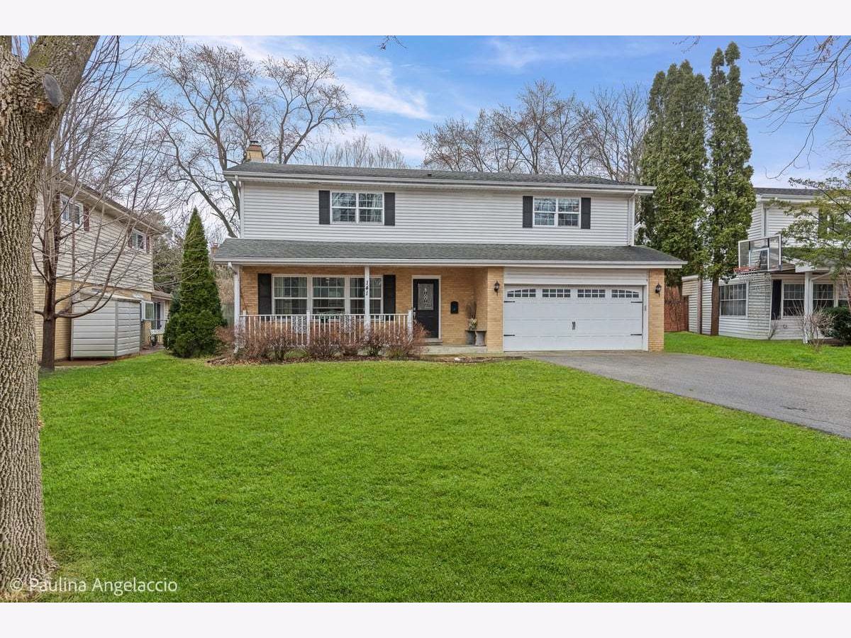  For Sale Barrington Illinois, 141 Kainer Avenue