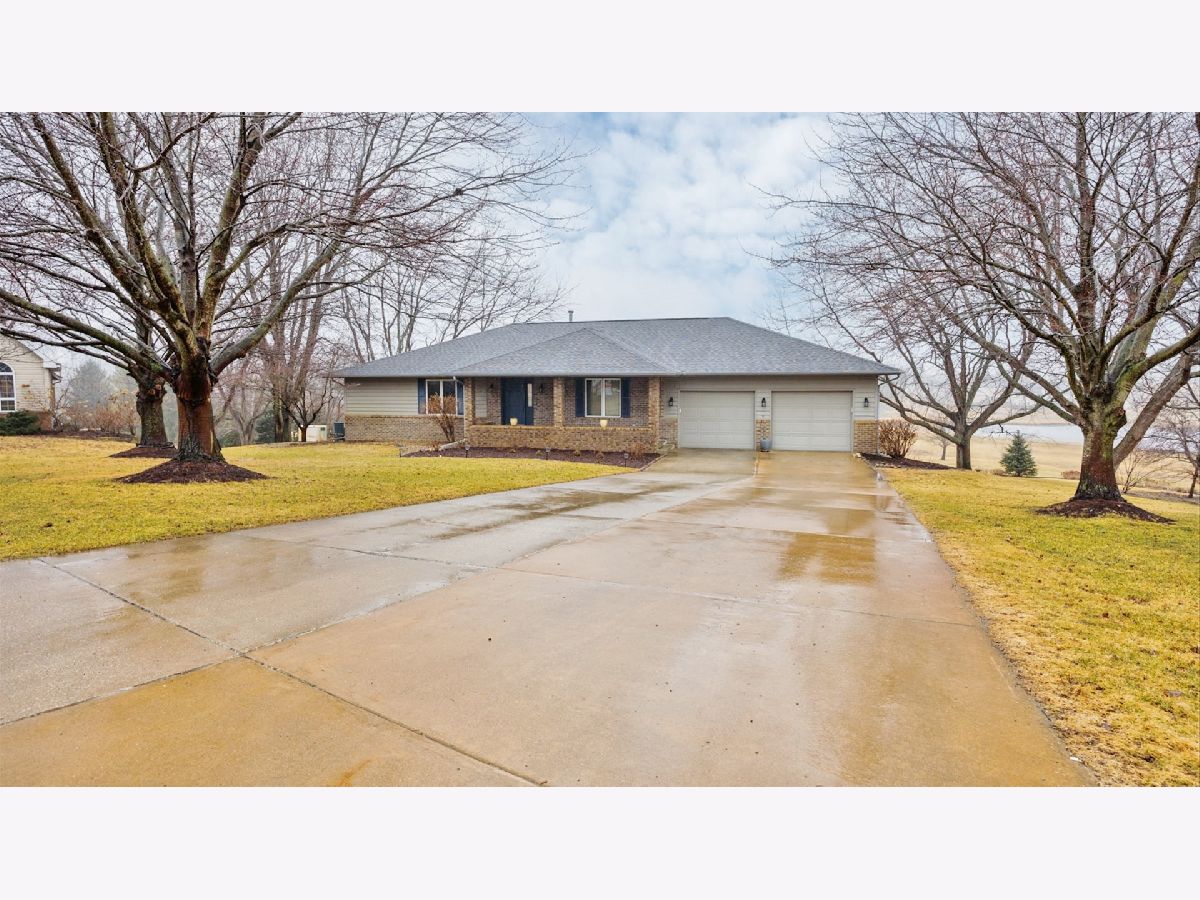 Homes For Sale El Paso Golf Club El Paso Illinois, 2838 Saint Andrews Court