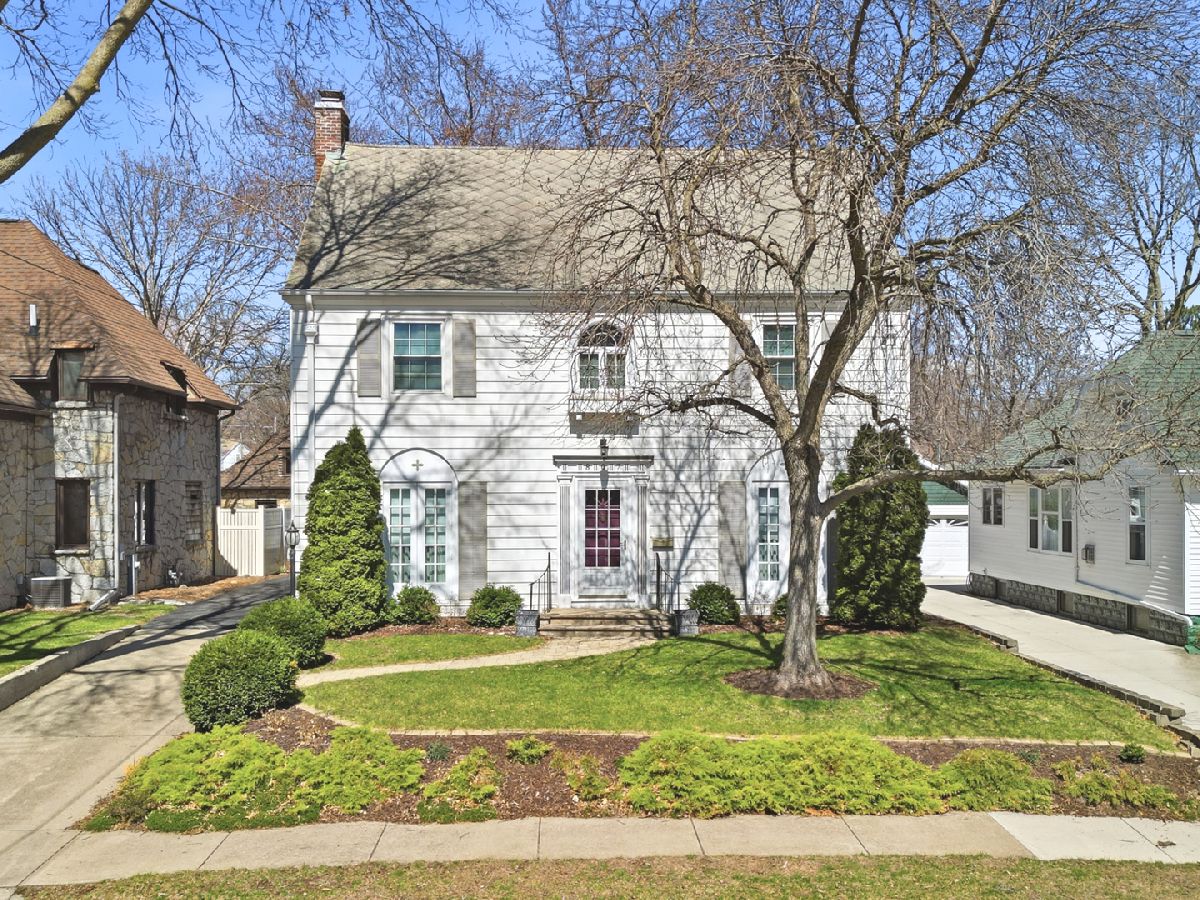  For Sale Dixon Illinois, 807 Fellows Street