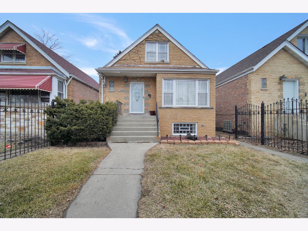  For Sale Chicago Illinois, 7139 Kedzie Avenue