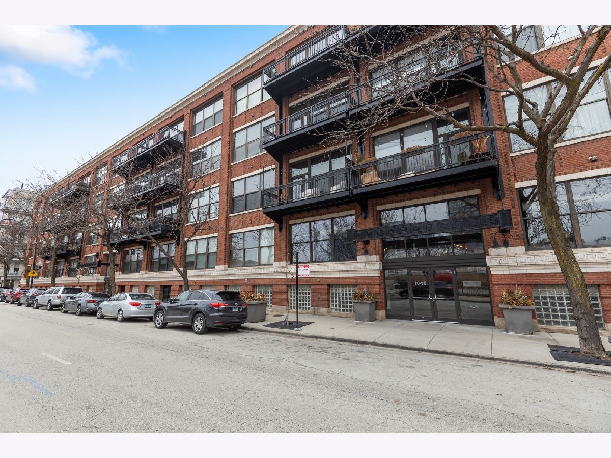  Rented Chicago Illinois, 1040 Adams