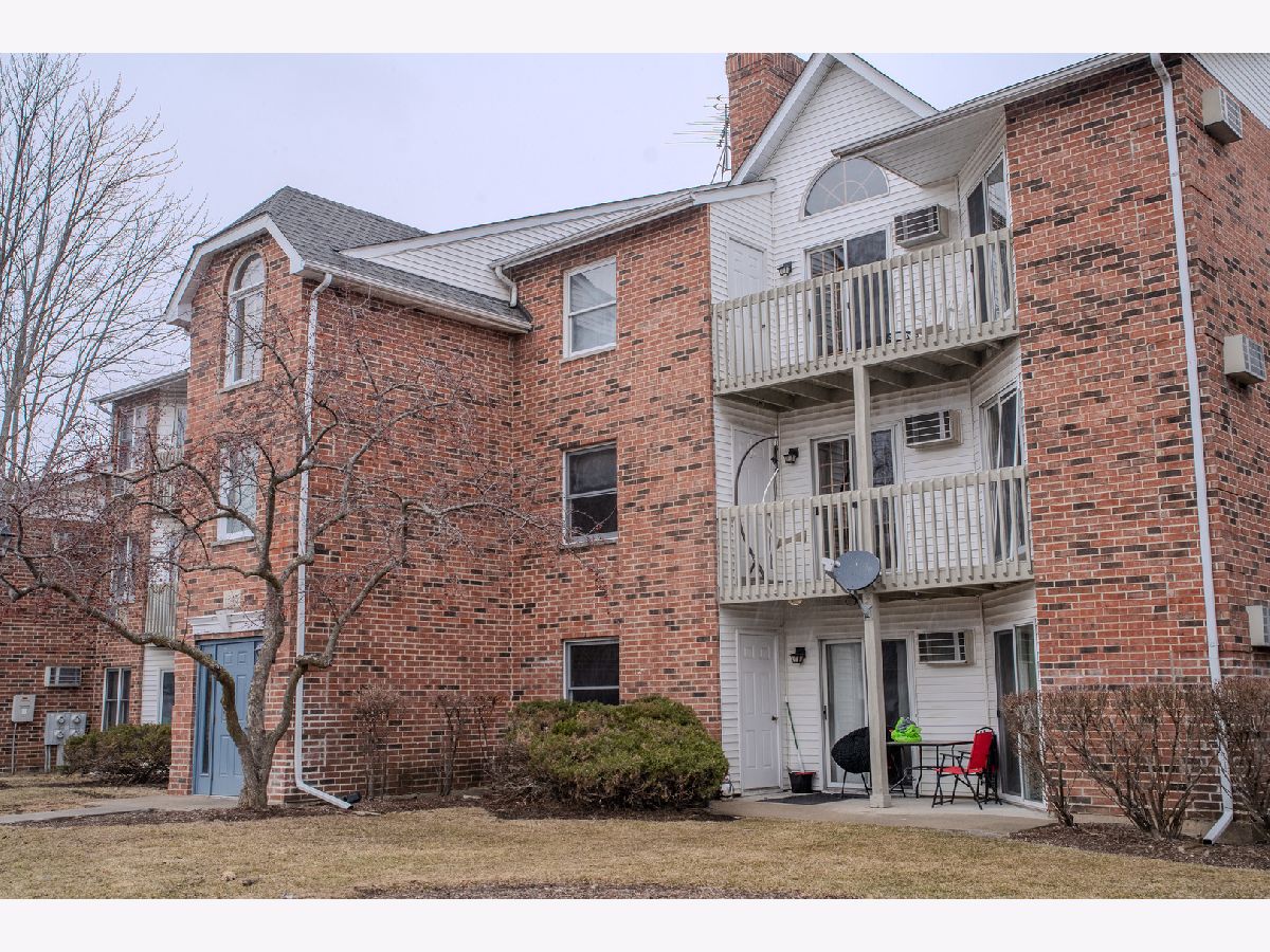  For Rent Lake In The Hills Illinois, 1345 Cunat