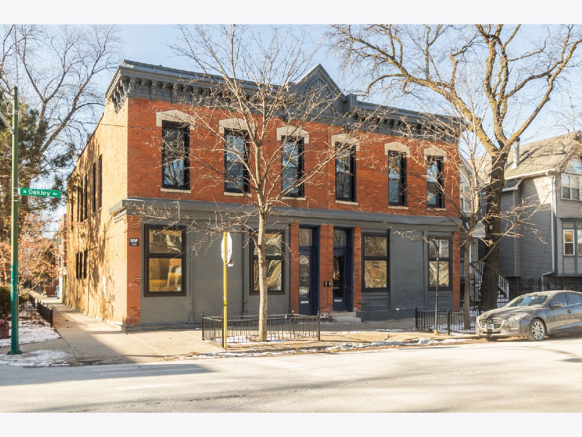  Rented Chicago Illinois, 2028 Oakley