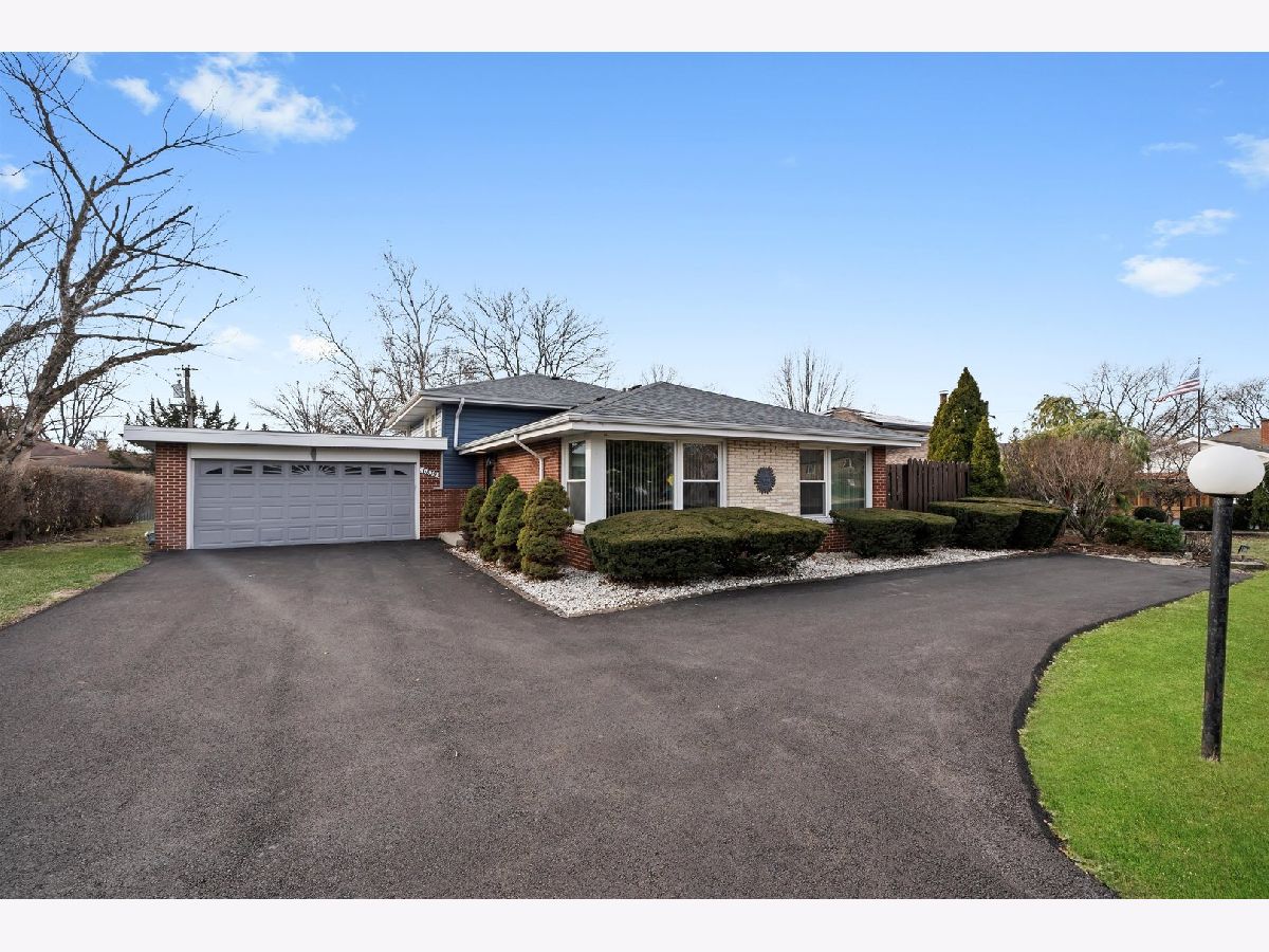  For Sale Palos Heights Illinois, 6839 127th Street