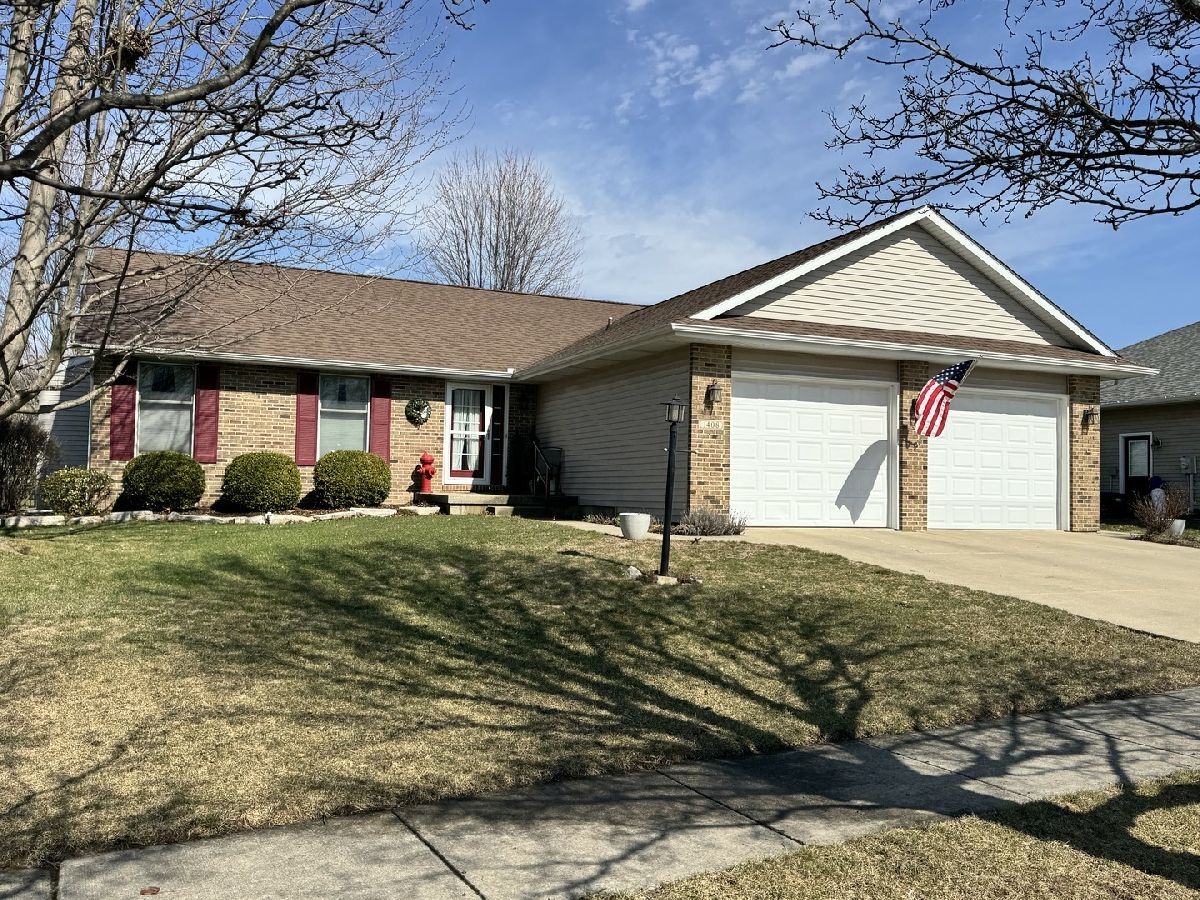  For Sale Mahomet Illinois, 1408 Heather Drive