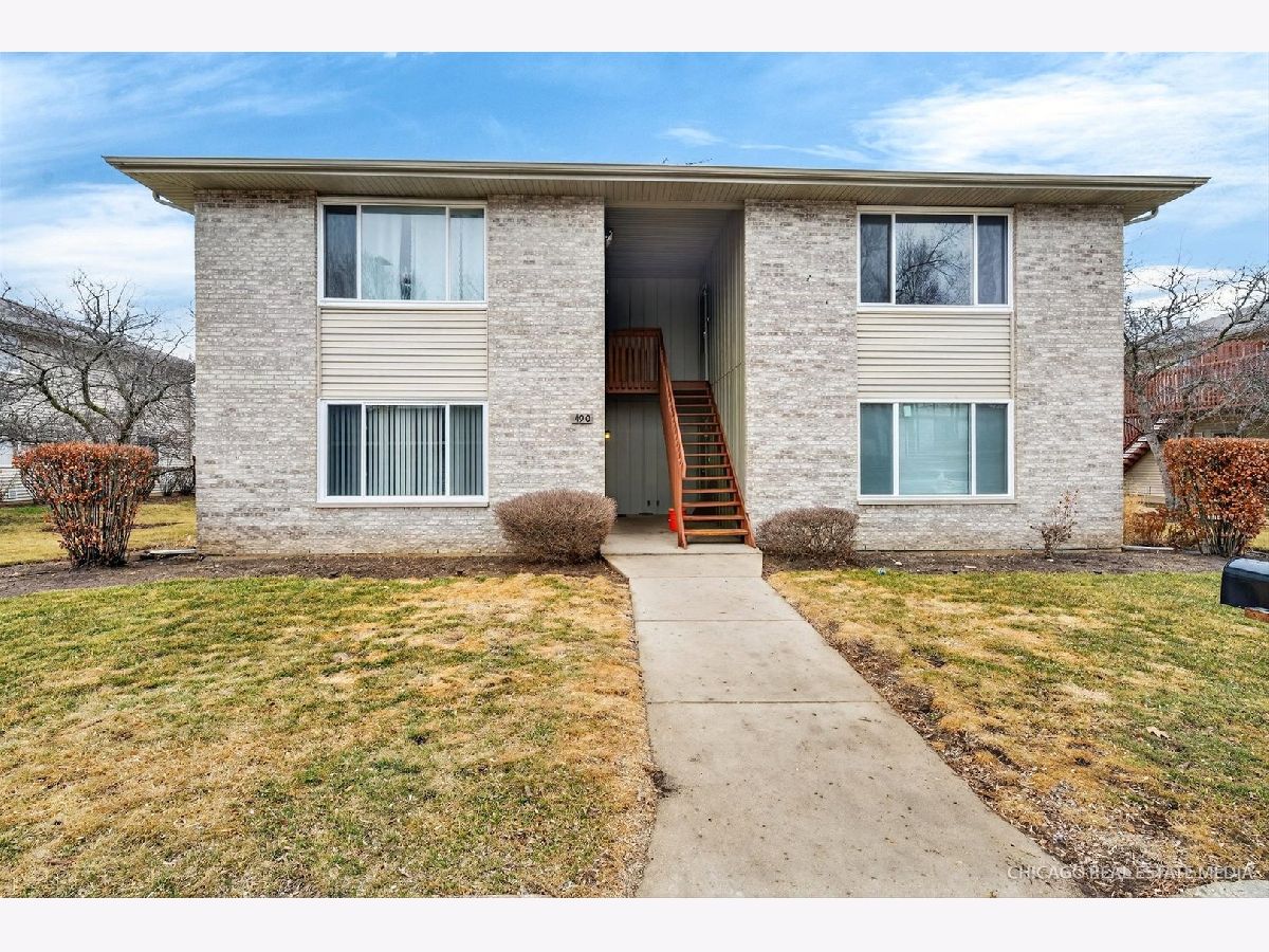  For Sale Crystal Lake Illinois, 490 Westwood Court