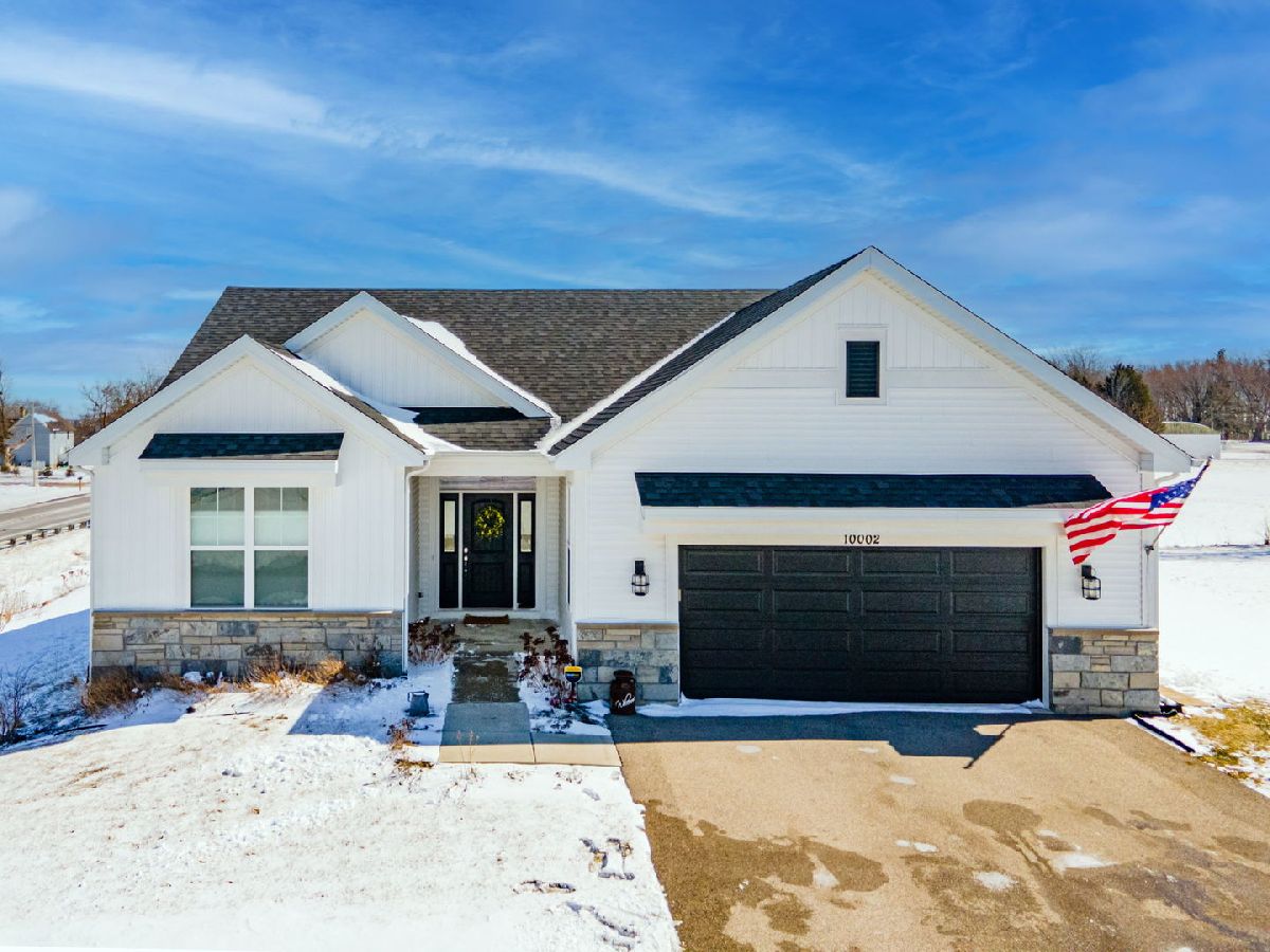  For Sale Hebron Illinois, 10002 Woodland Drive