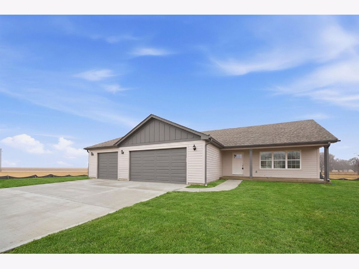  For Sale Manteno Illinois, 477 Emma Drive