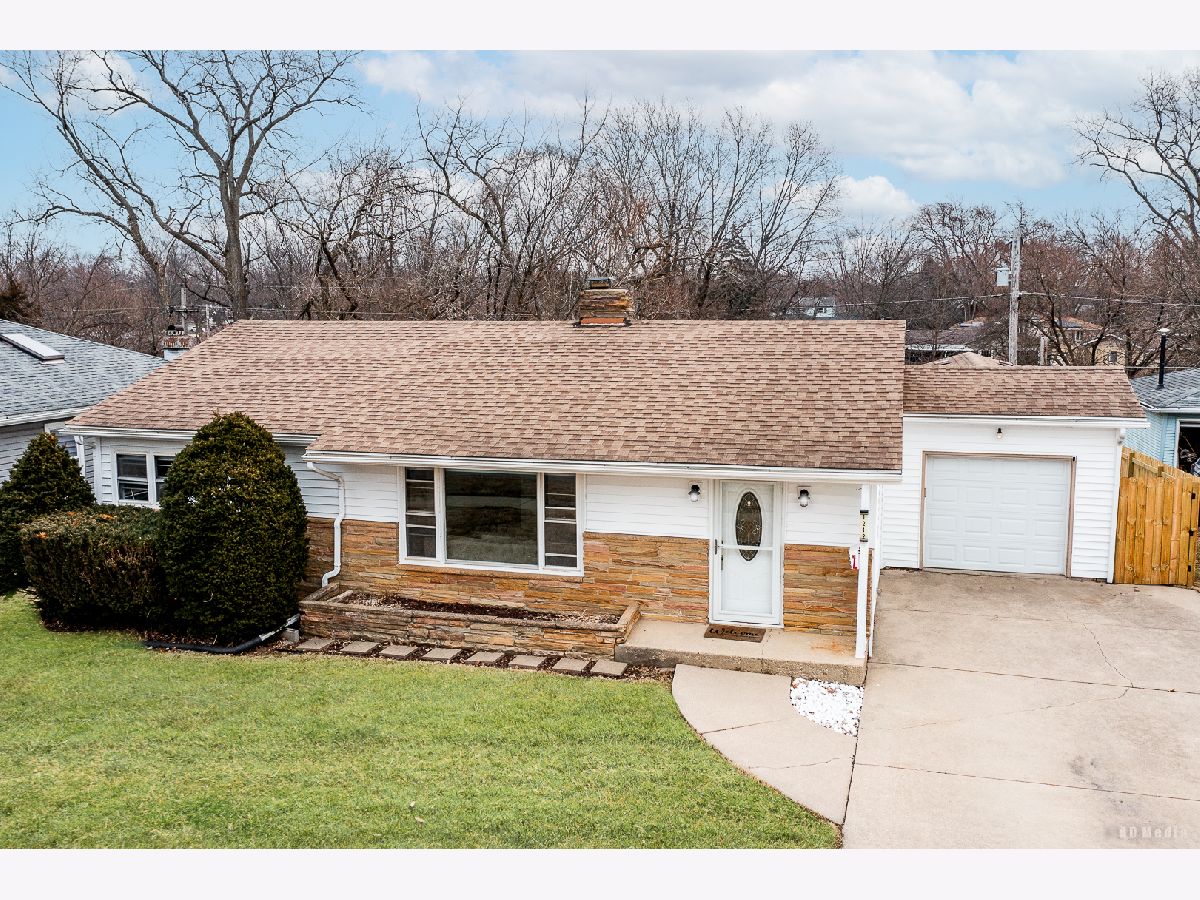 Homes For Sale Kelvin Grove Lockport Illinois, 1212 Grandview Avenue