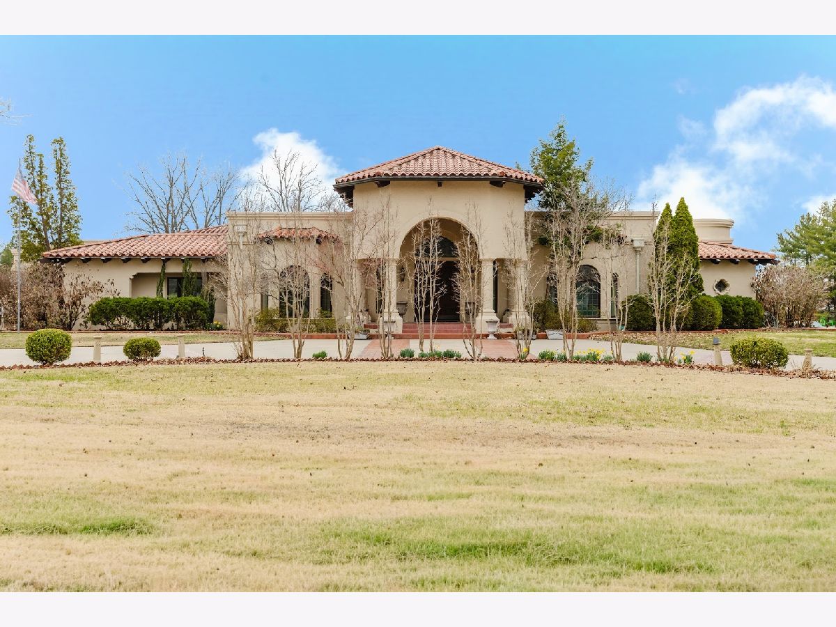  Sold Harrisburg Illinois, 319 Country Club