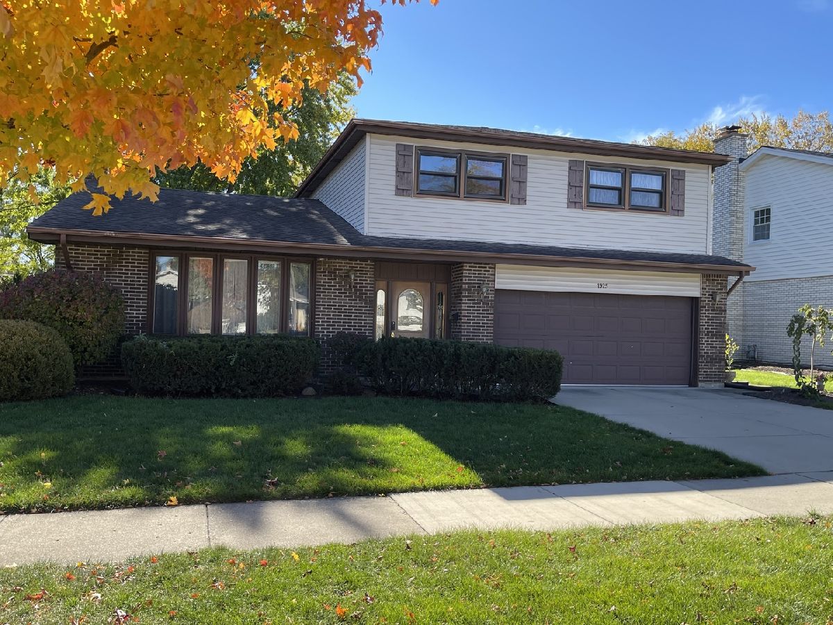  For Rent Arlington Heights Illinois, 1925 Waverly