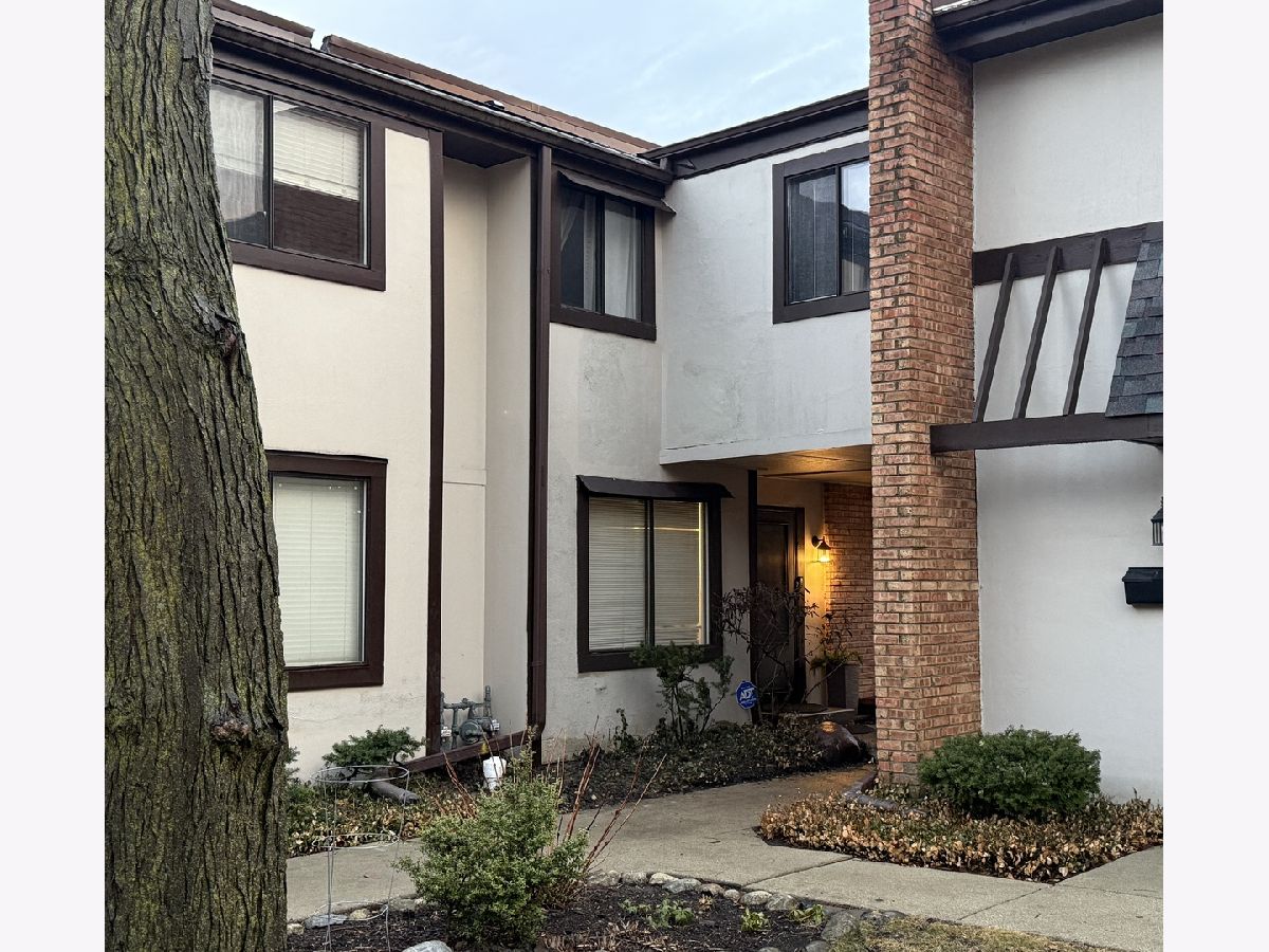  Rented Glenview Illinois, 1750 Henley