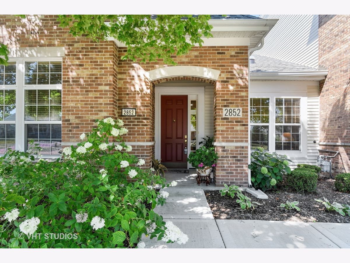 Townhomes & Condos & Homes For Sale Carillon Club Naperville Illinois, 2852 Normandy Circle