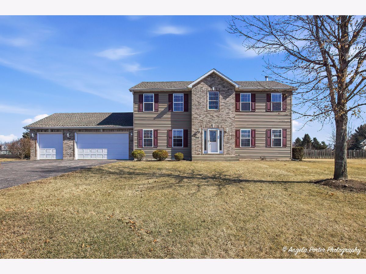  For Sale Spring Grove Illinois, 9312 Nicholas Lane