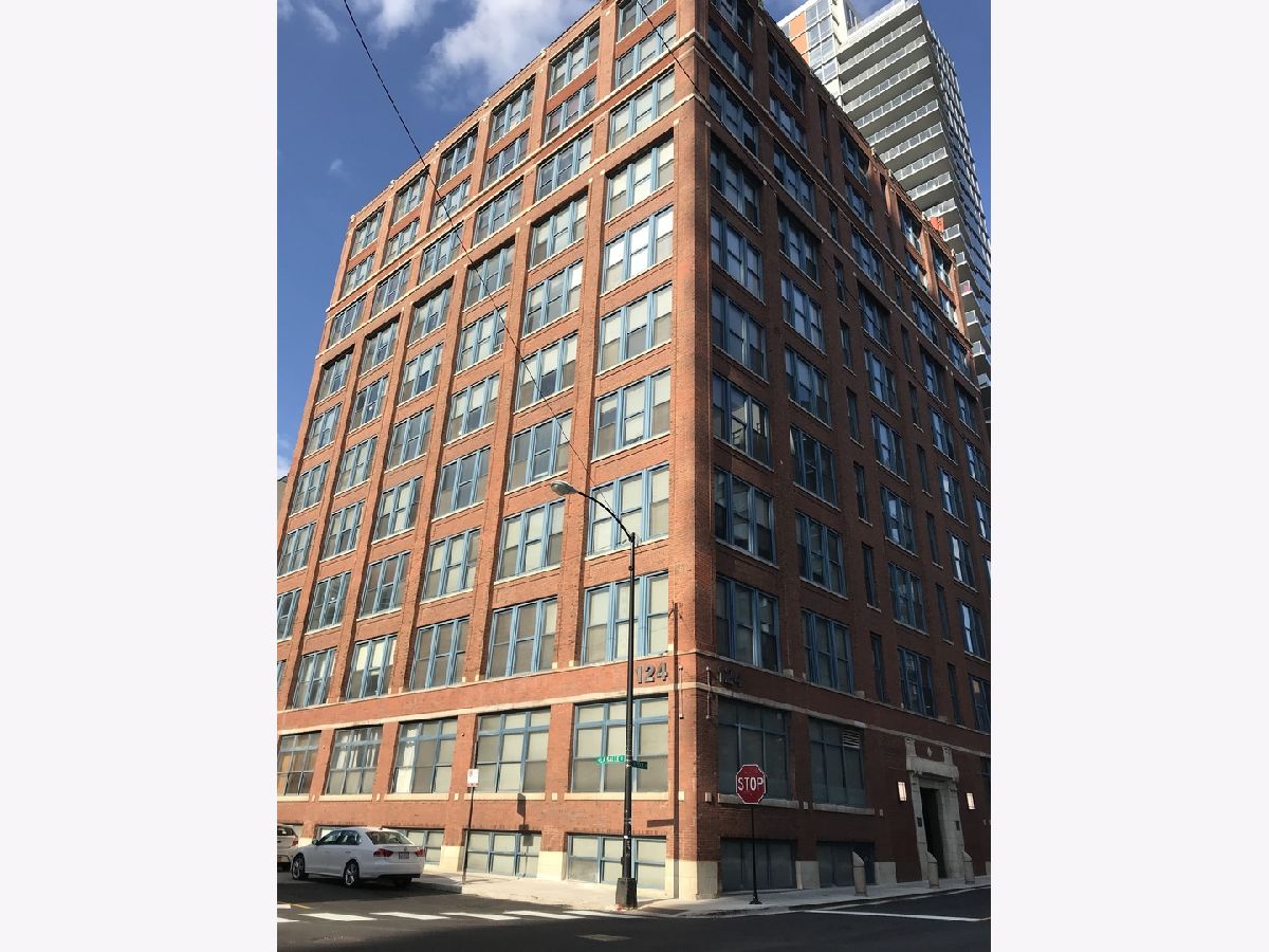 Condominiums For Rent Folio Square Chicago Illinois, 124 Polk