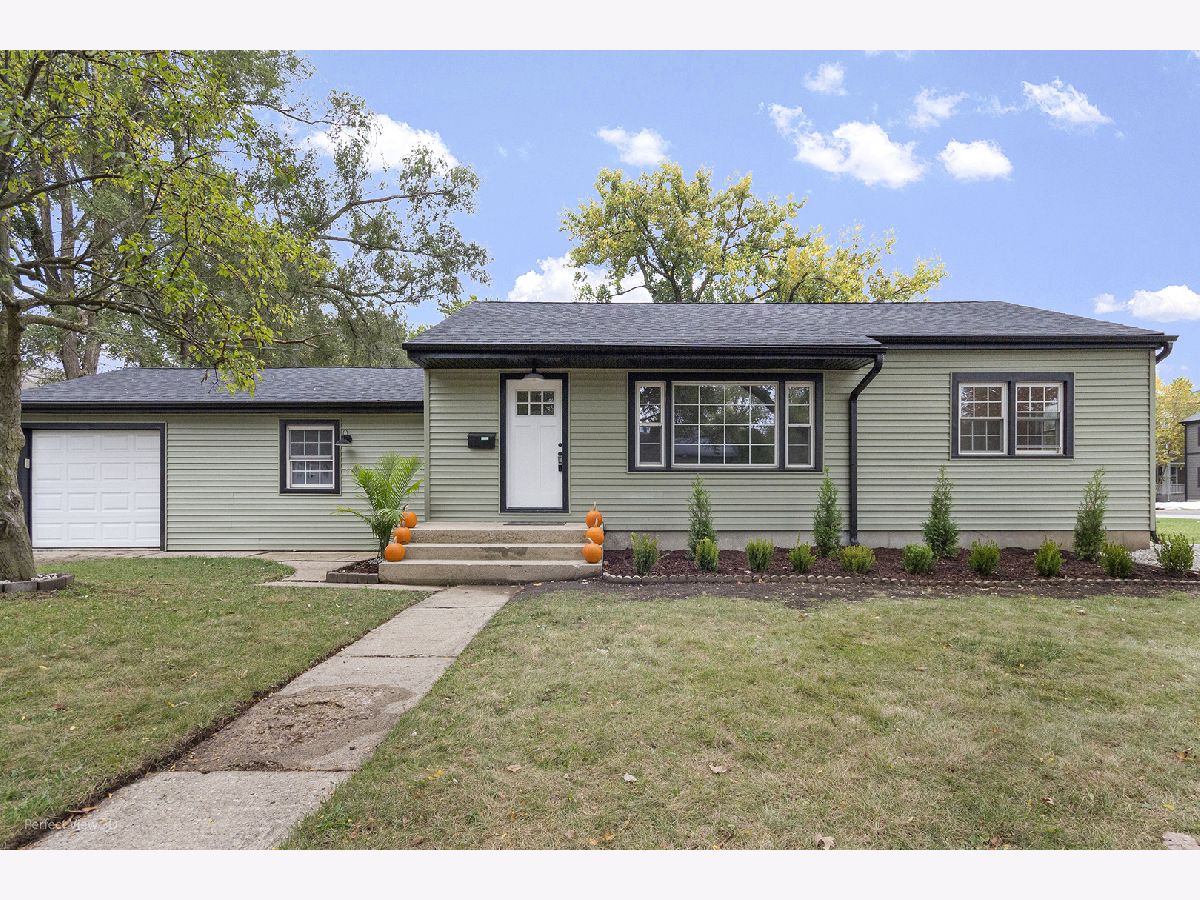  For Sale Naperville Illinois, 1142 Webster Street