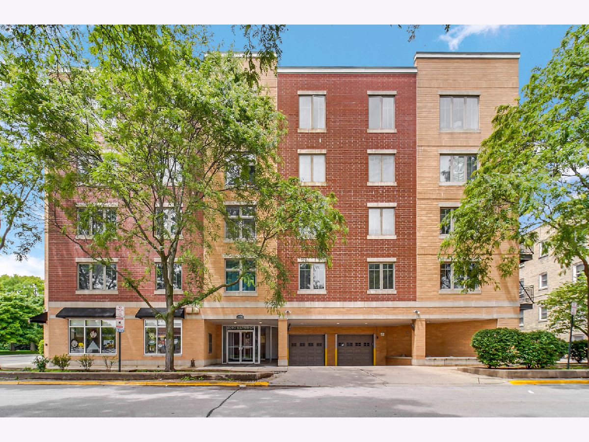  For Sale Skokie Illinois, 8000 Kilpatrick Avenue