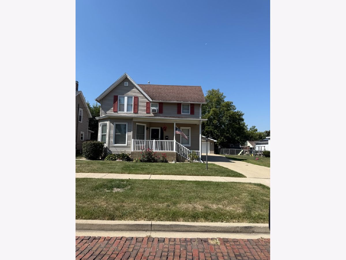  For Sale Ottawa Illinois, 529 Christie Street