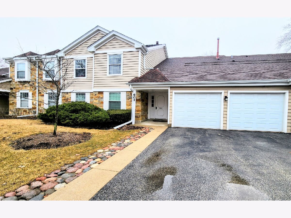  For Sale Schaumburg Illinois, 601 Fairbanks Court