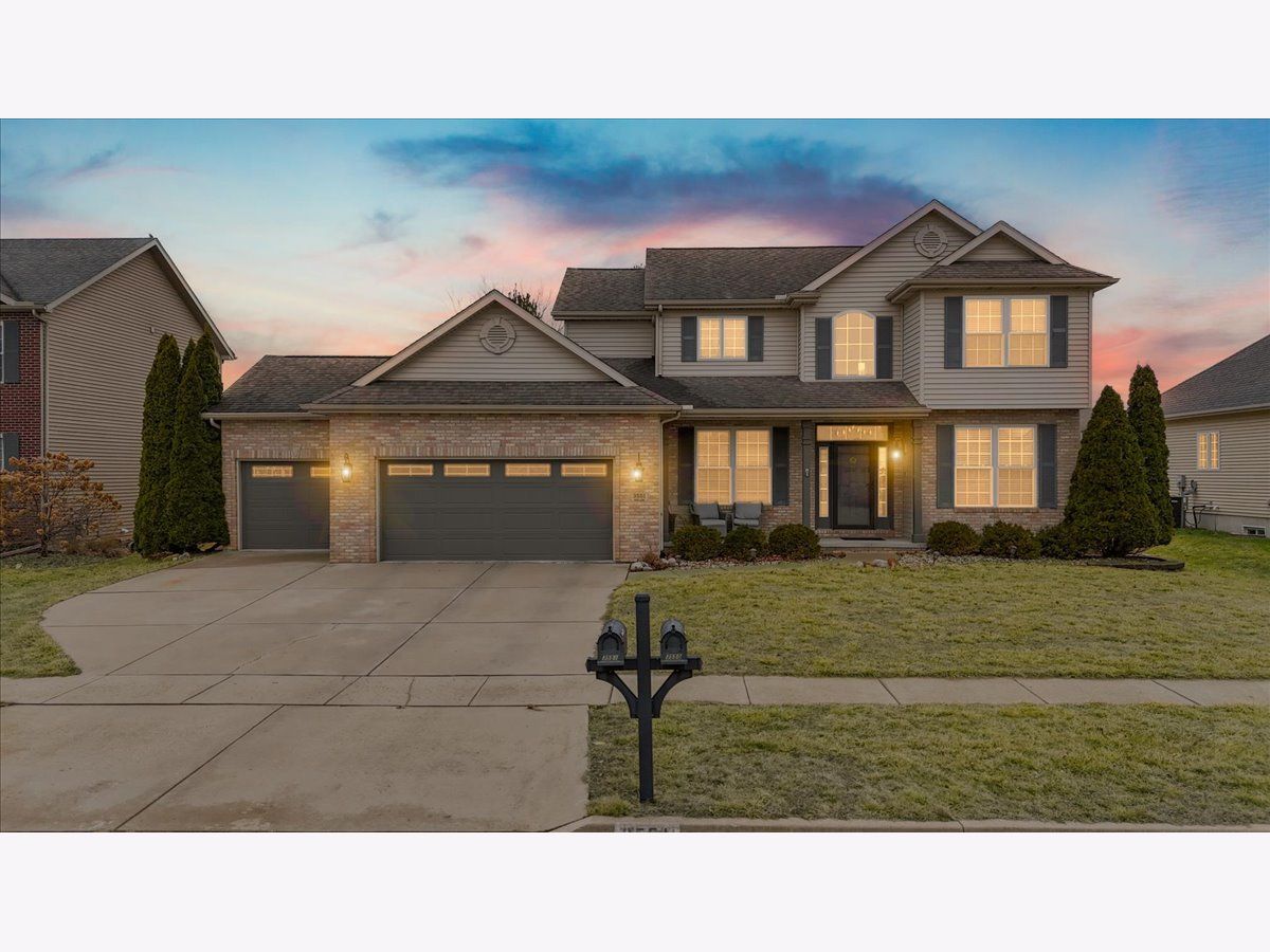 Homes & Condos & Townhomes For Sale Vineyards Normal Illinois, 3551 Napa Lane