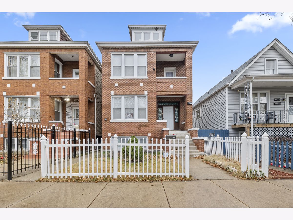  Rented Chicago Illinois, 4234 Washtenaw