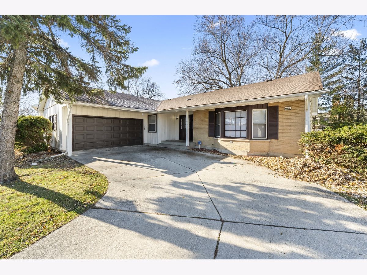  For Sale Country Club Hills Illinois, 17740 Cedar Avenue