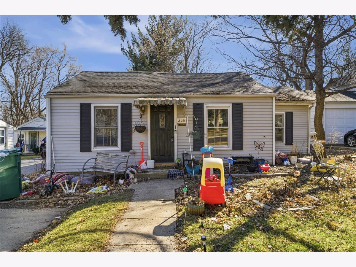  For Sale Sycamore Illinois, 356 Home Street