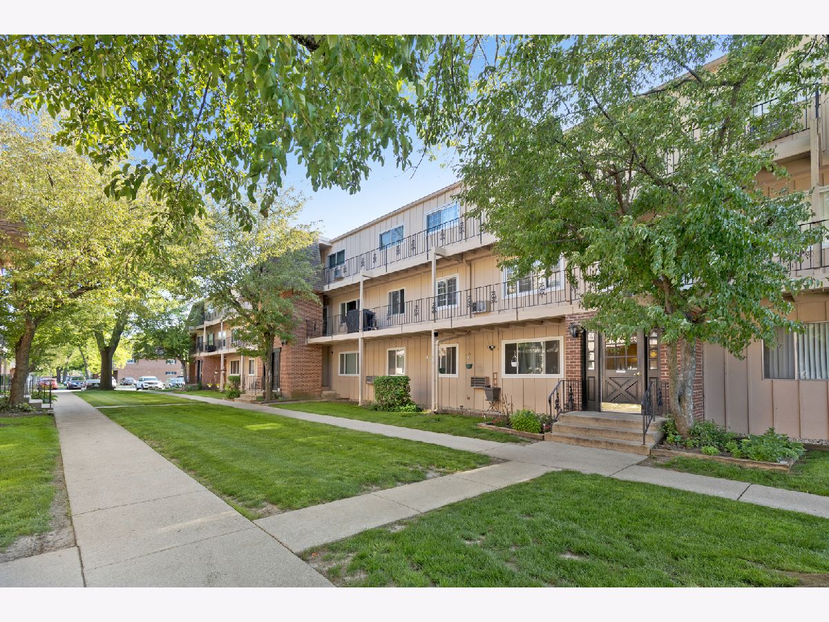  For Sale Rolling Meadows Illinois, 2508 Algonquin Road