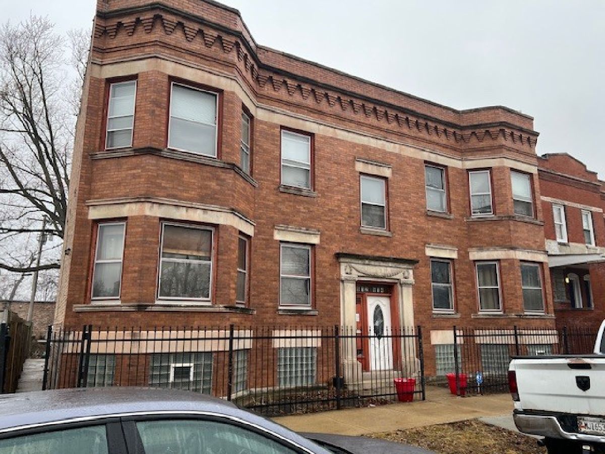  For Sale Chicago Illinois, 614 Parkside Avenue