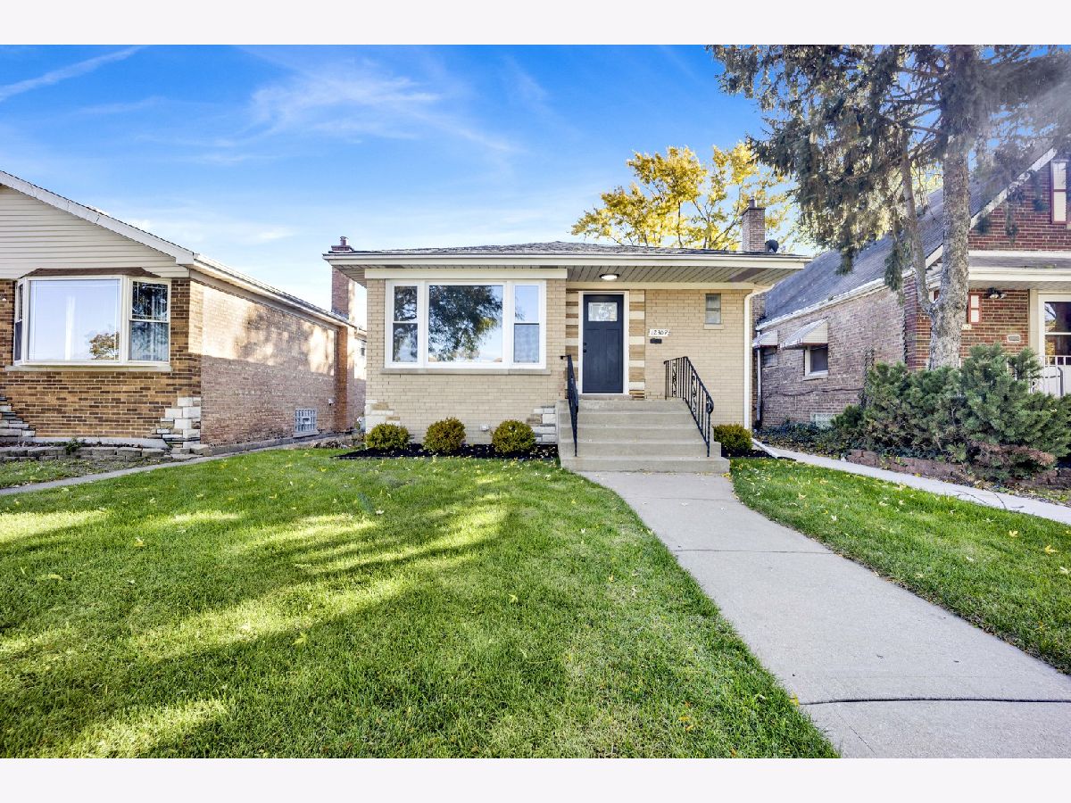  For Sale Calumet Park Illinois, 12309 Loomis Street