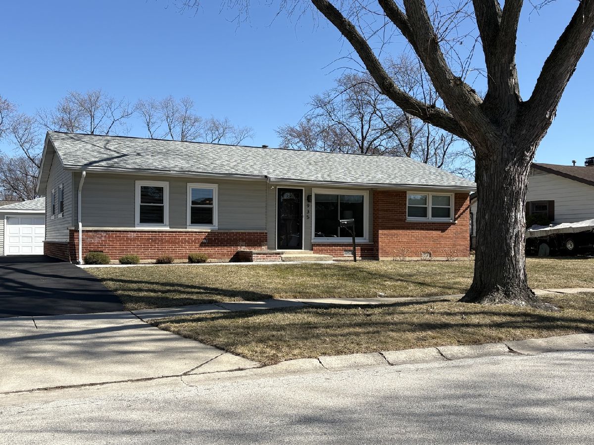  For Rent Elk Grove Village Illinois, 935 Elmwood