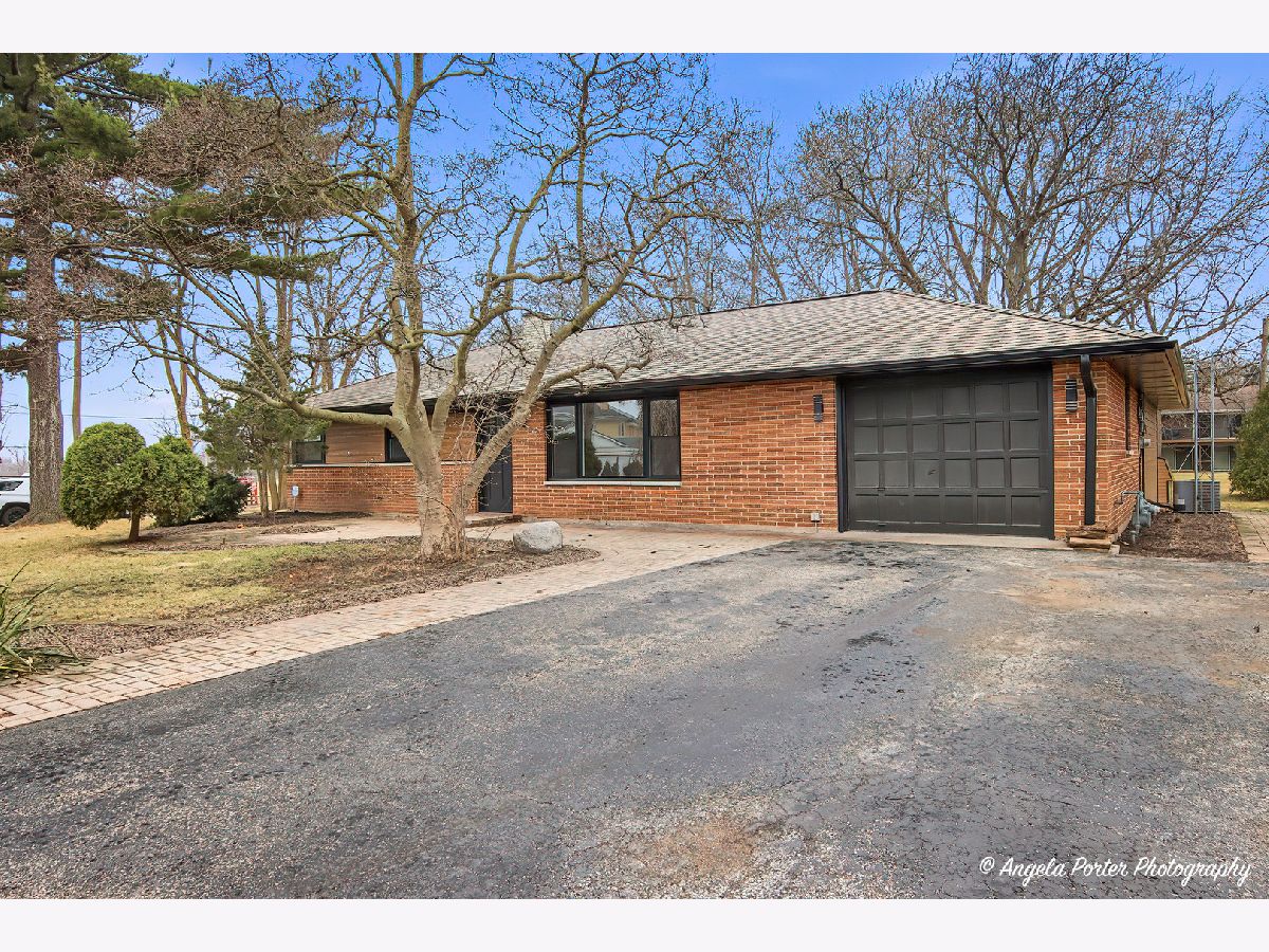  For Sale Johnsburg Illinois, 3915 Dolores Drive