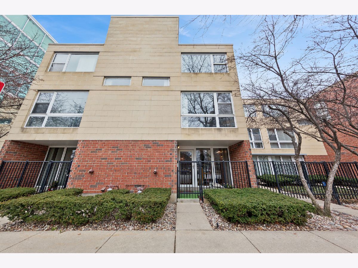  For Sale Chicago Illinois, 3123 Michigan Avenue
