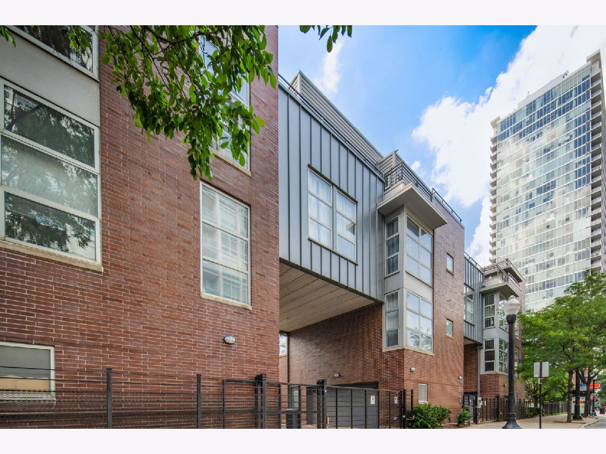  Rented Chicago Illinois, 1808 Michigan