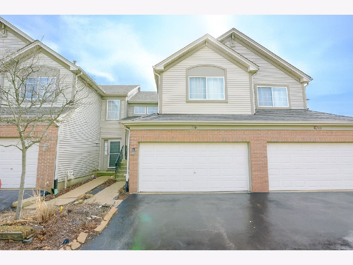 Townhomes & Condos For Rent Woodlands At Oakhurst North Aurora Illinois, 1051 Parkhill