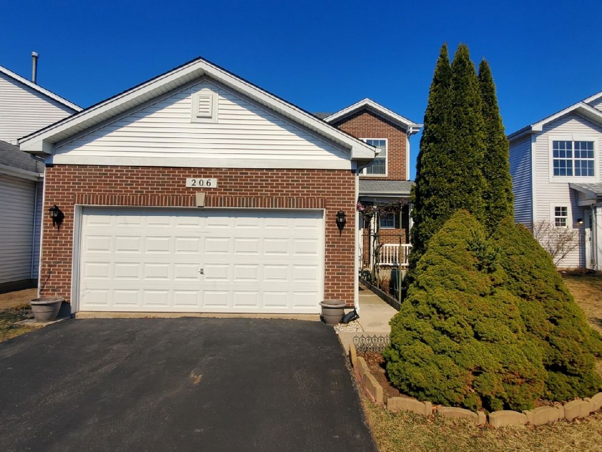 Homes & Townhomes For Sale Lakewood Grove Round Lake Illinois