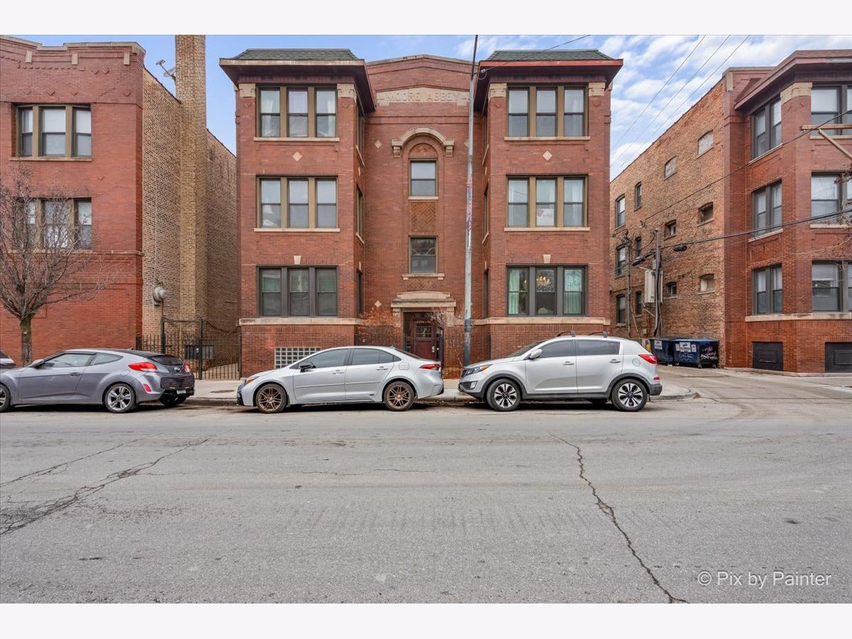  For Sale Chicago Illinois, 2352 Wilson Avenue