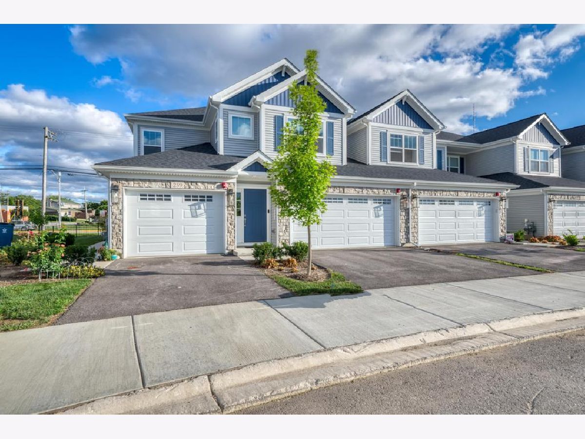  For Sale Addison Illinois, 257 Masters Drive