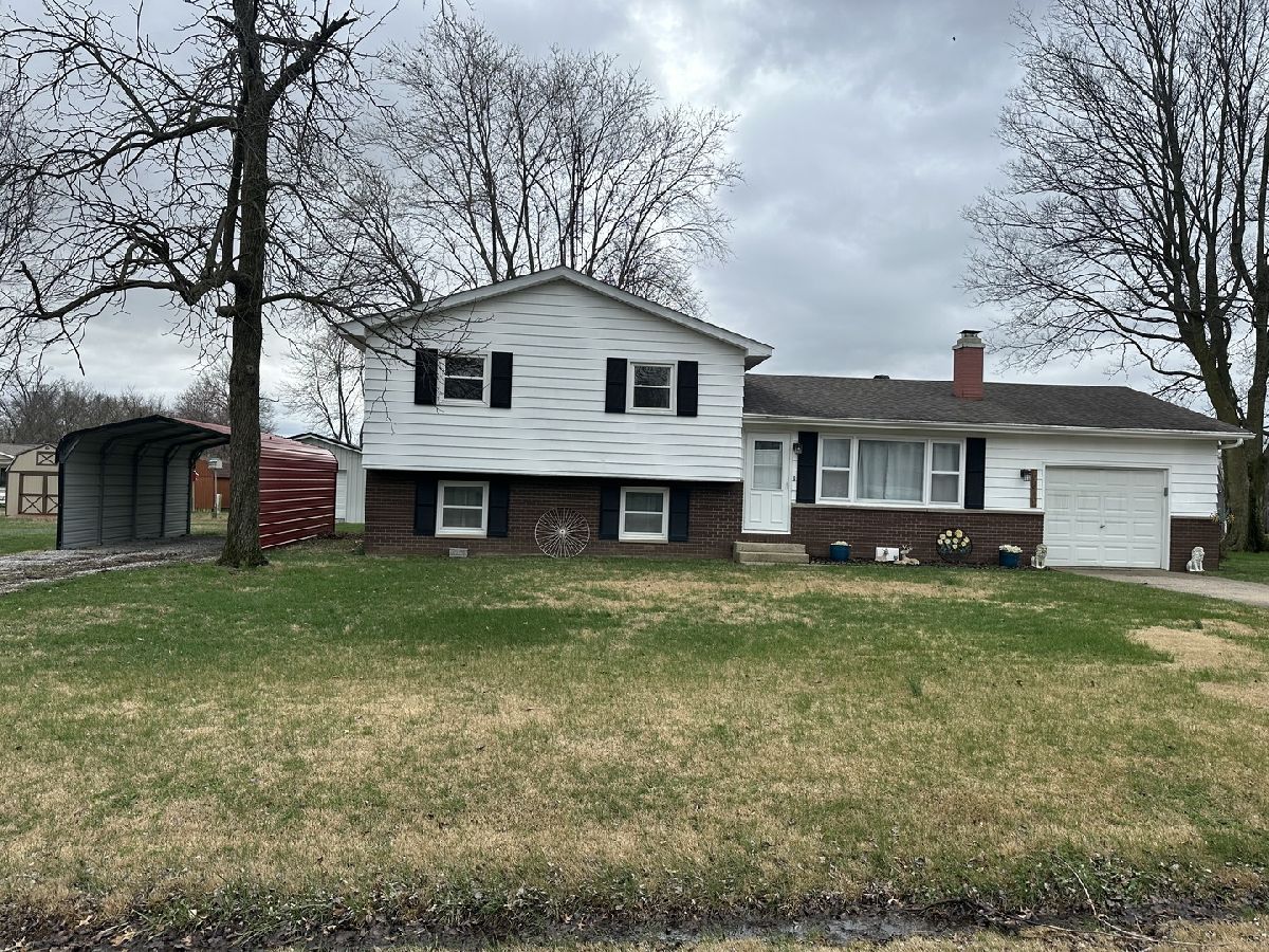 For Sale Woodlawn Illinois, 6049 Flyers Drive
