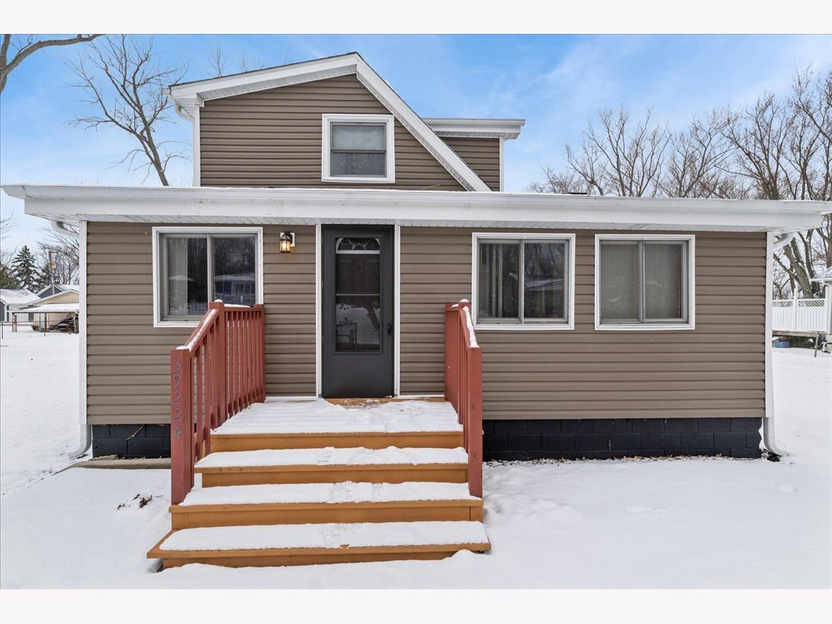  For Sale Antioch Illinois, 39224 Willow Avenue