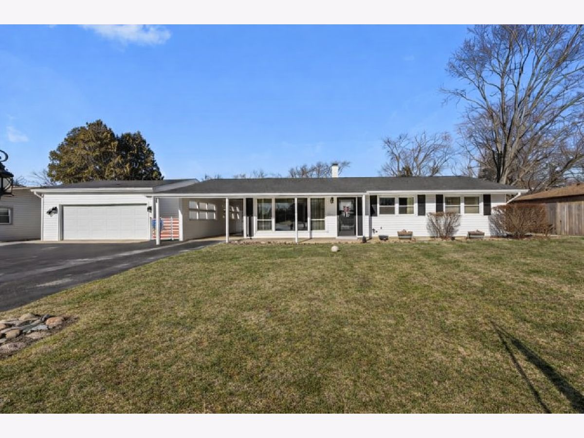  For Sale Country Club Hills Illinois, 4640 188th Street